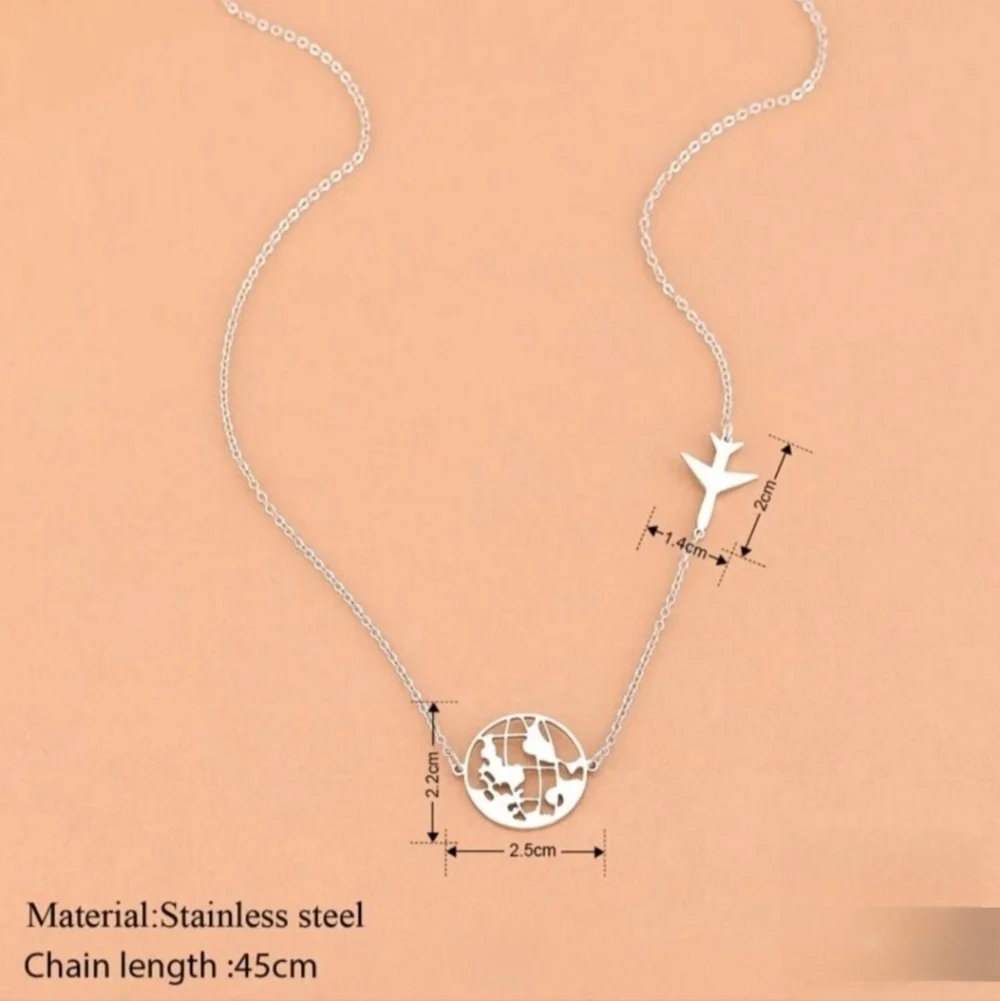 ‼️NEW IN‼️Elegant Silver Globe Pendant Necklace